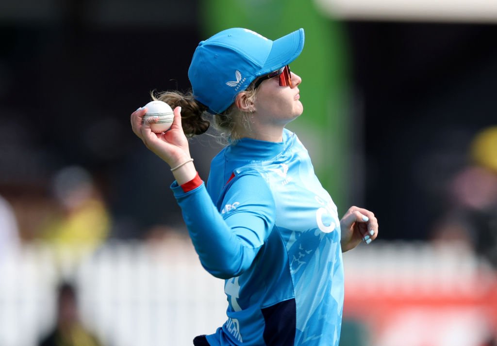 RCB Signs Charlie Dean as Molineux Replacement for WPL 2025