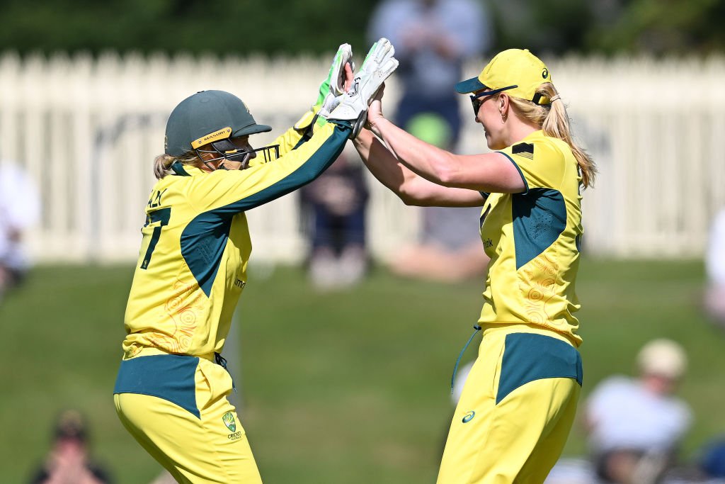 Australia Women Dominate with Third ODI Win, Lead Ashes Series 6-0