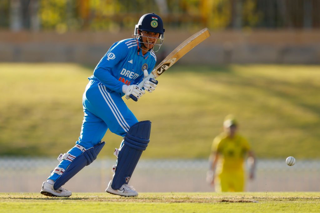Smriti Mandhana and Renuka Singh Propel RCB to Dominant Victory over Delhi Capitals