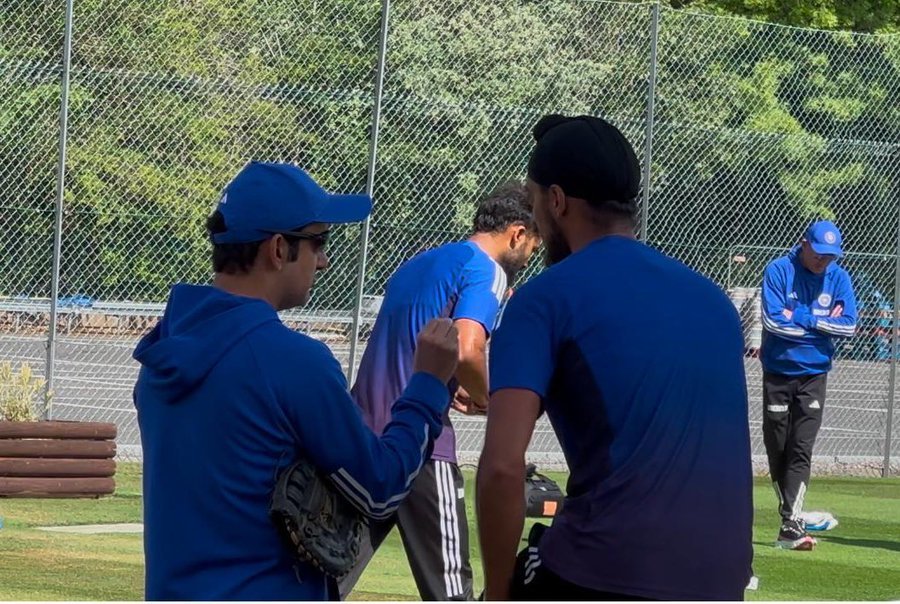 Gautam Gambhir’s Tactical Session with Arshdeep Singh and Akash Deep