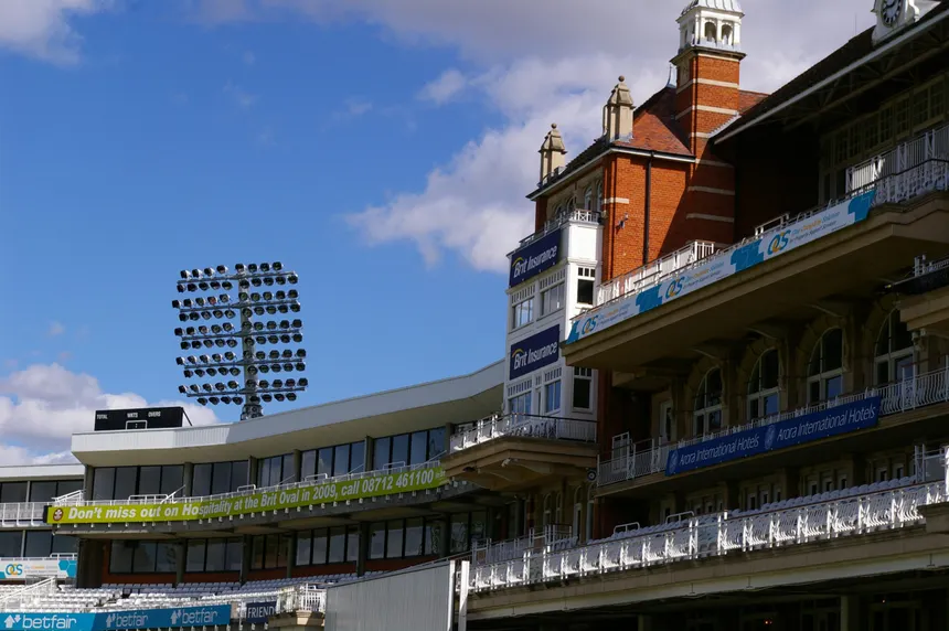 Rain and Damp Pitch Disrupt Final Sessions at The Oval