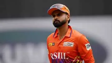 AB de Villiers Blames Off-Field Energy for Iyer’s Asia Cup Snub