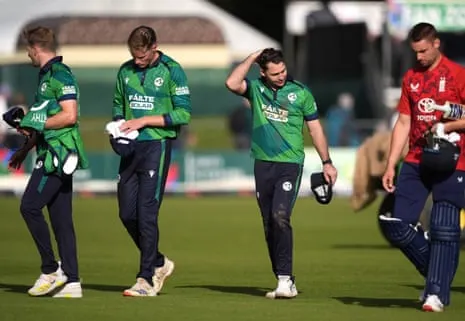 England Outguns Ireland in High-Scoring Opener at Dublin