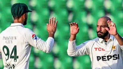 Pakistan Ends South Africa’s Winning Streak with  Test Victory