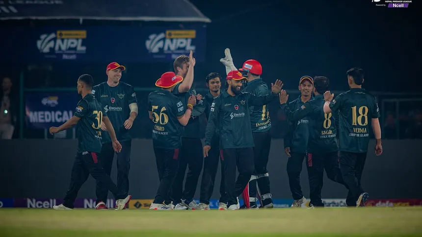 Pokhara Avengers Overpower Janakpur Bolts in NPL Encounter