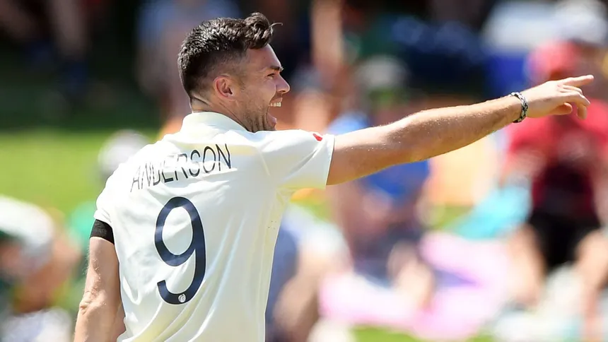 James Anderson Extends Lancashire Career at 43