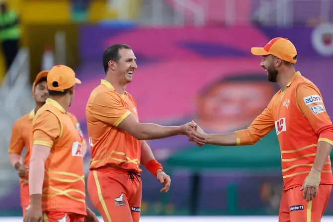 Gulf Giants Cruise Past Abu Dhabi Riders in 6-Wicket ILT20 Win