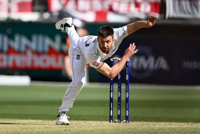 Mark Wood’s 4-Wicket Burst Provides England Late Resistance 
