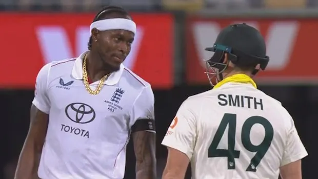 England Keep Ashes Hopes with Gutsy 6-Wicket Win in 4th Test 