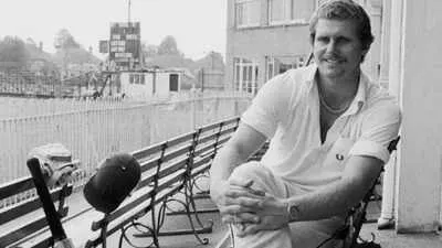 Robin Smith: The Bat That Refused to Whisper