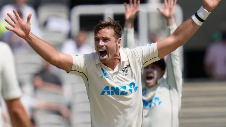 Tim Southee’s 4-Wicket Keeps New Zealand Alive on Day 1 
