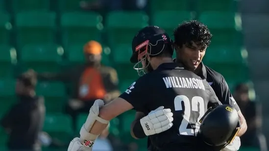 Ravindra and Seifert Show Intent as New Zealand Post 208