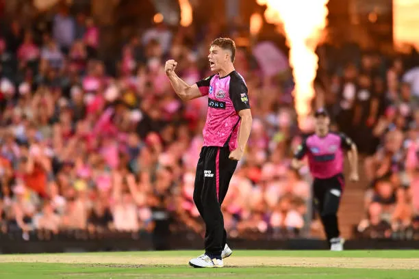 Sydney Sixers Defend Total with Ruthless Bowling in BBL